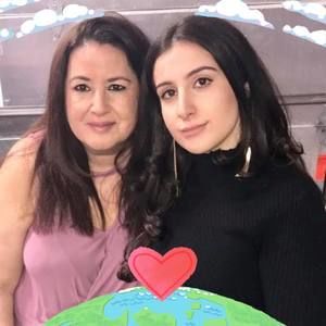 Meet your Posher, Eveline